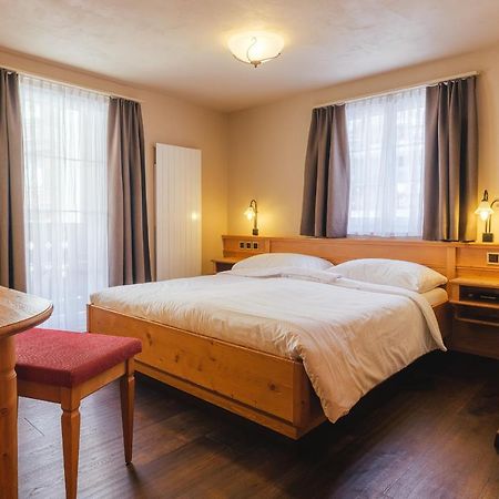 Guesthouse By The Rex Цермат Екстериор снимка
