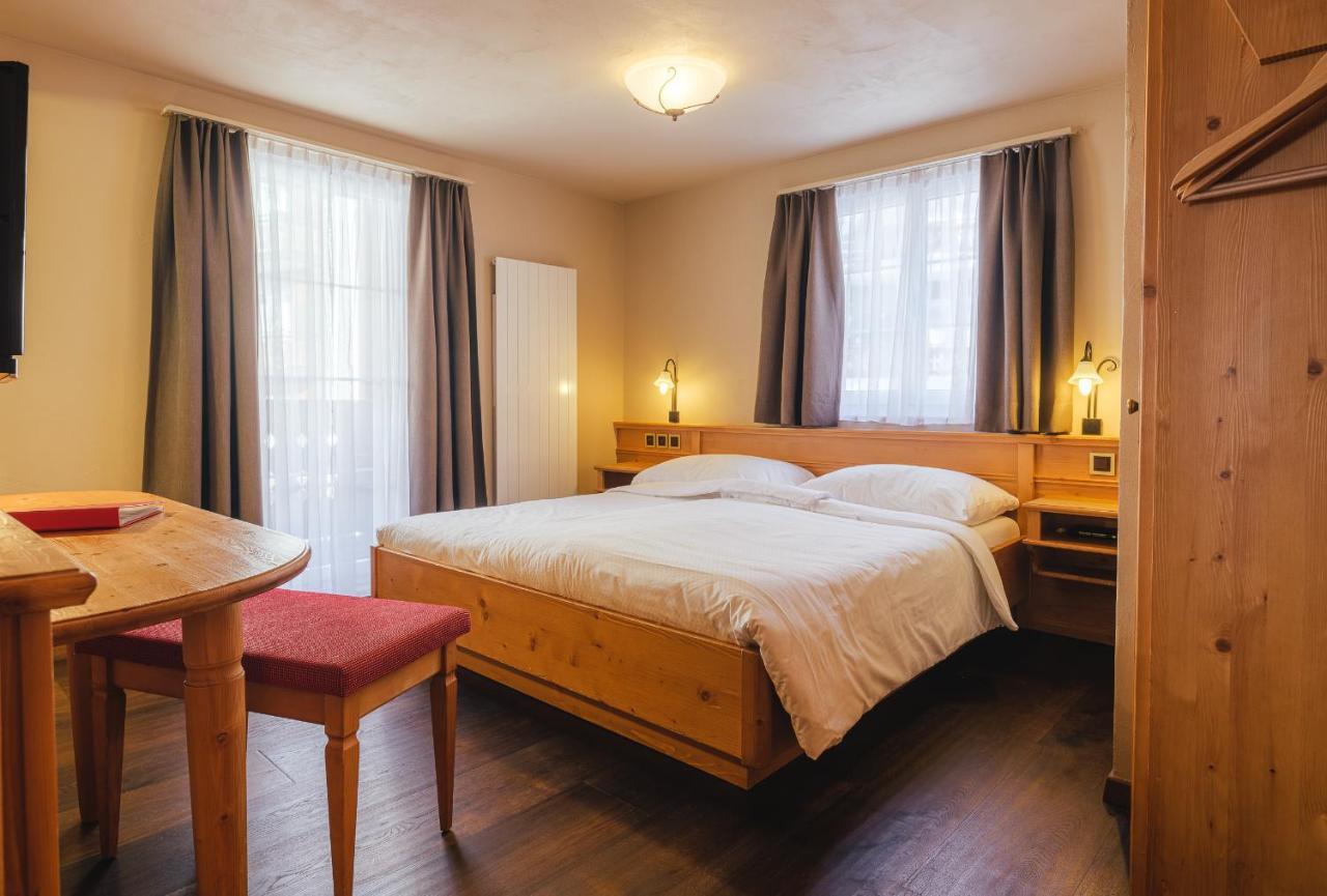 Guesthouse By The Rex Цермат Екстериор снимка